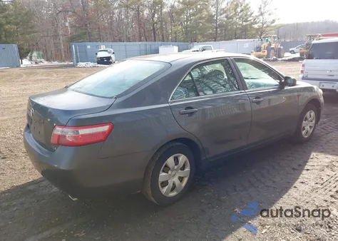 2007 Toyota Camry Le V6 z USA, uszkodzony, nr VIN 4T1BK46K27U047340
